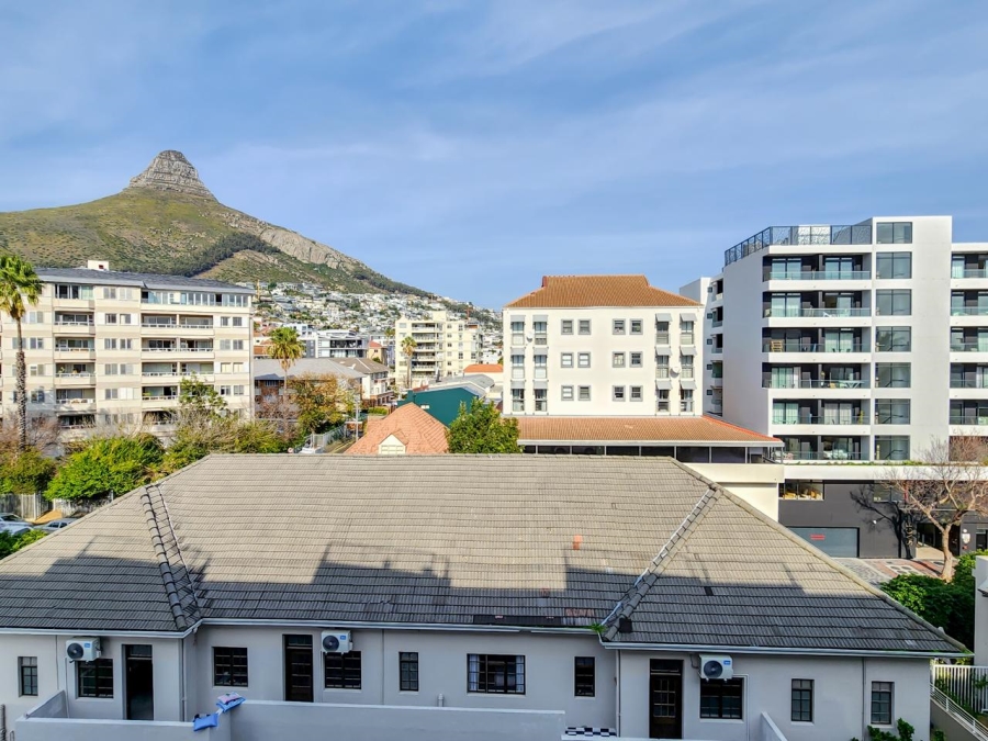 To Let 1 Bedroom Property for Rent in Sea Point Western Cape